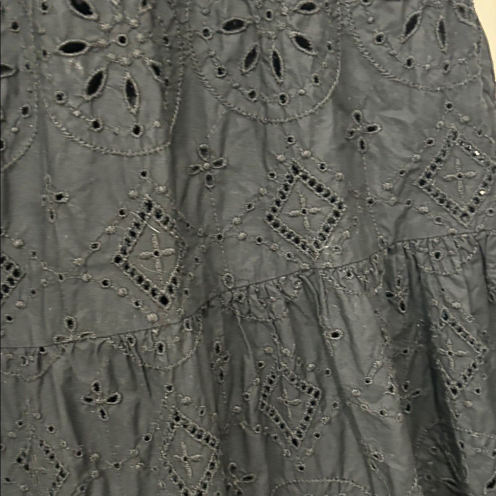 GAP Black Embroidered Skirt xl pre owned - Picture 3 of 7